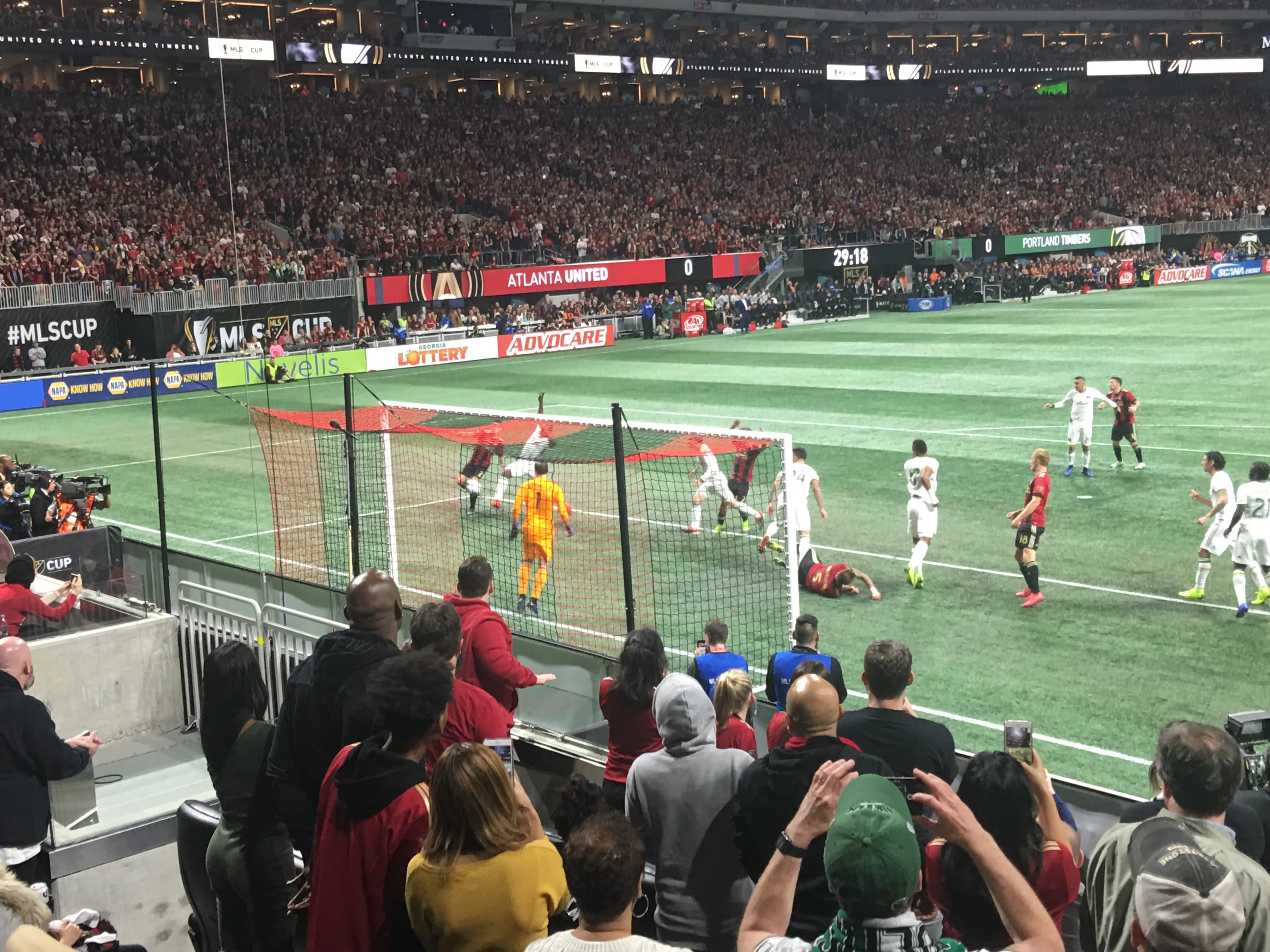 Two Cracked Mirrors: United and Columbus on 404 Day